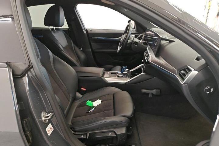 Grå BMW i4 fra 2022
