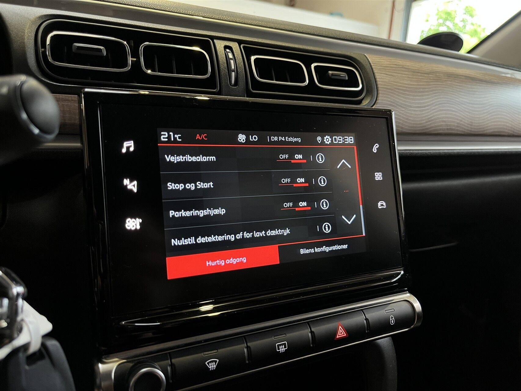 Grå Citroën C3 fra 2024
