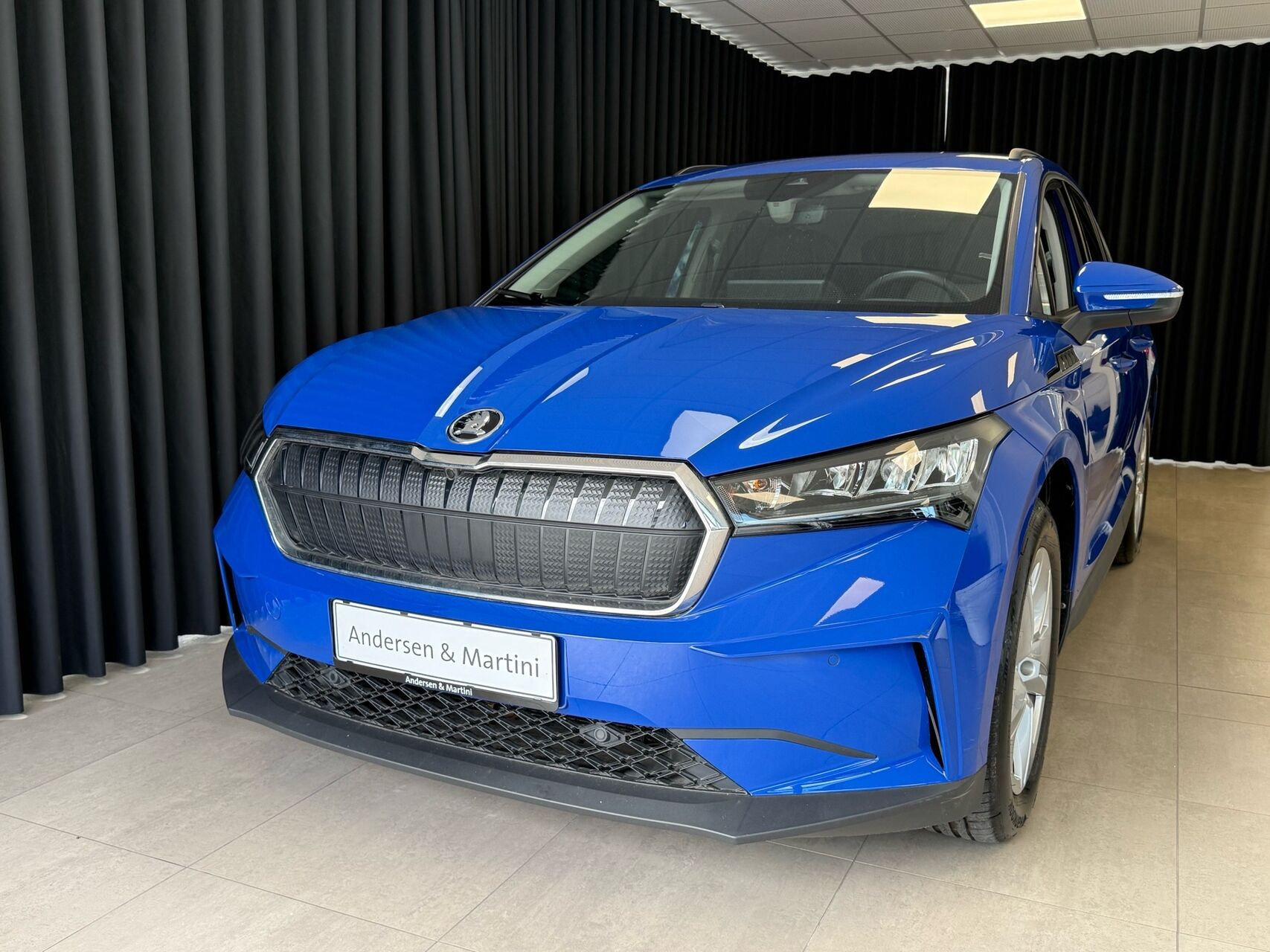 Blå Skoda Enyaq fra 2023