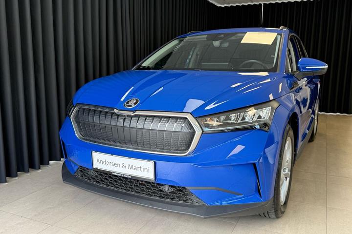 Blå Skoda Enyaq fra 2023