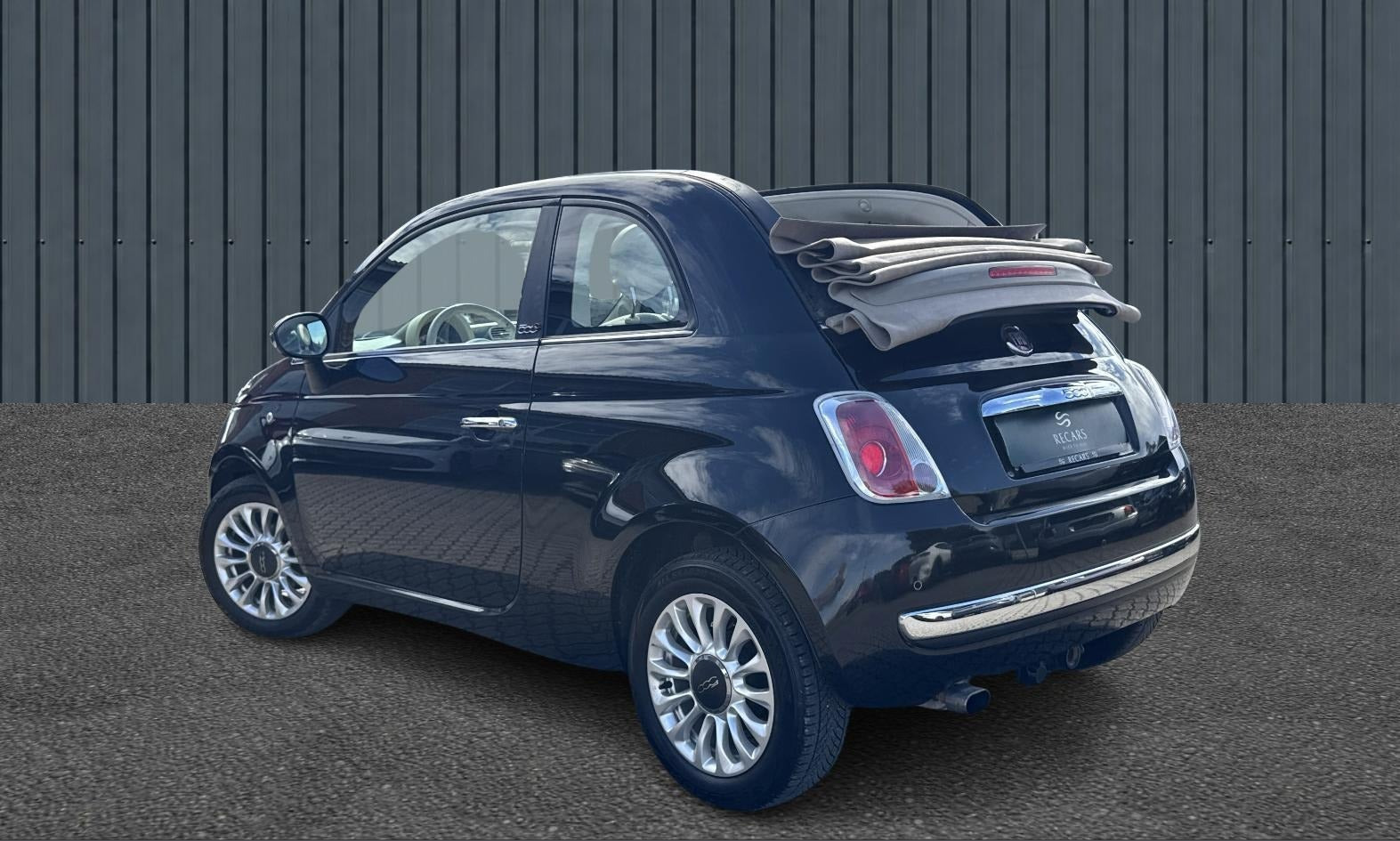 Sort Fiat 500C fra 2015