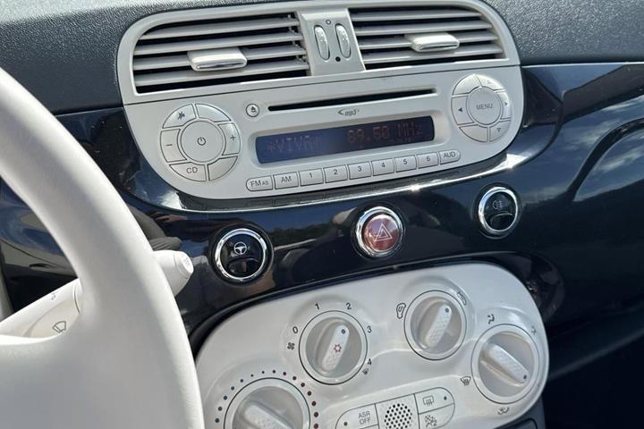 Sort Fiat 500C fra 2015