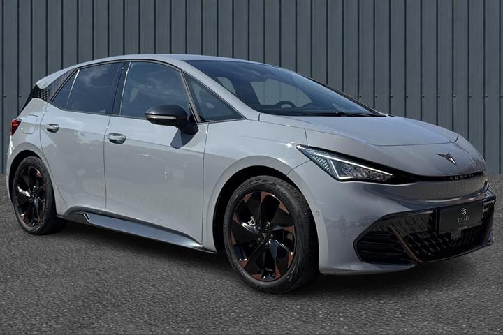 Grå Cupra Born fra 2023