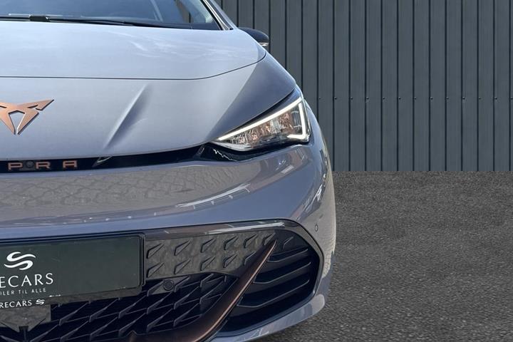 Grå Cupra Born fra 2023