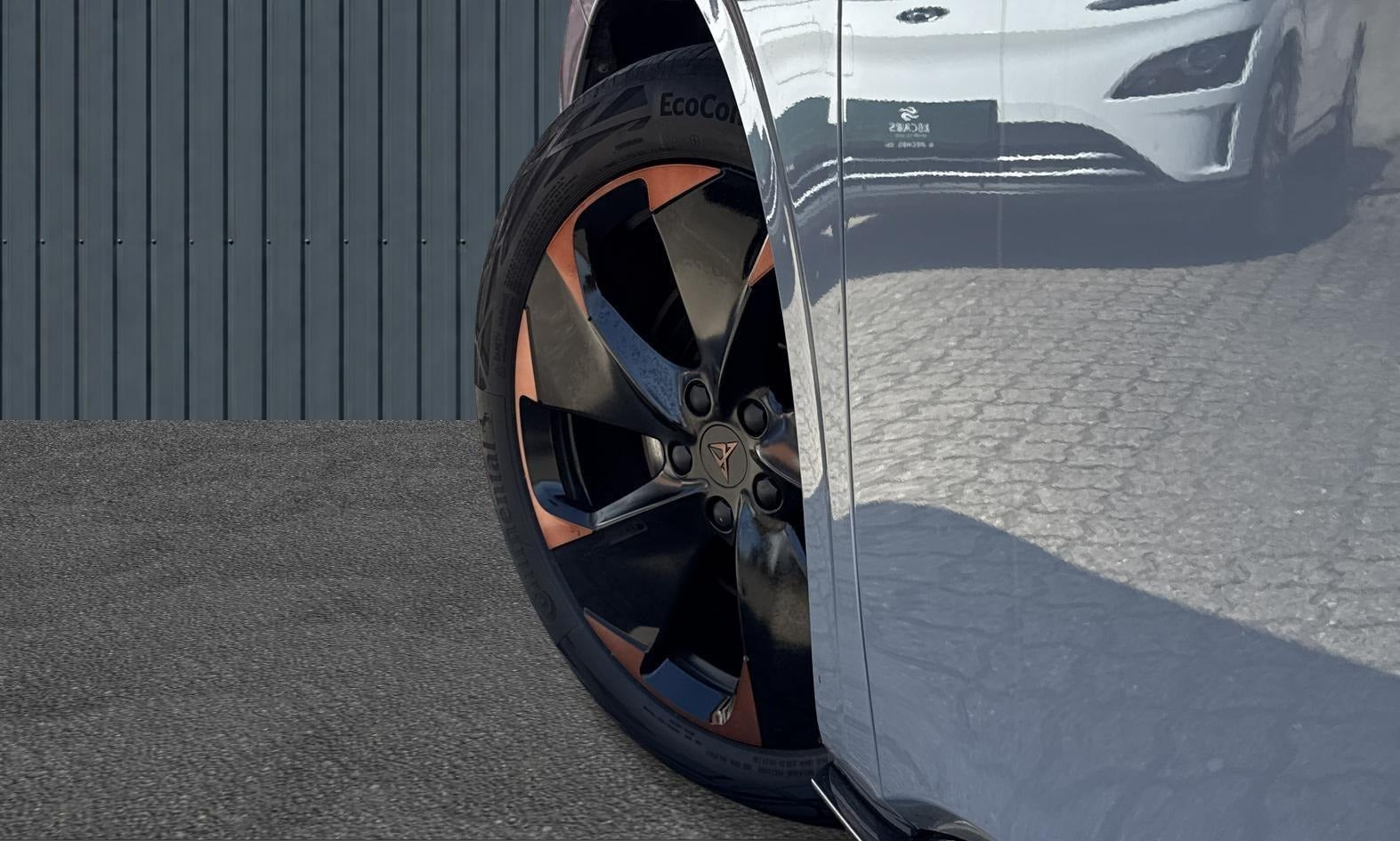 Grå Cupra Born fra 2023