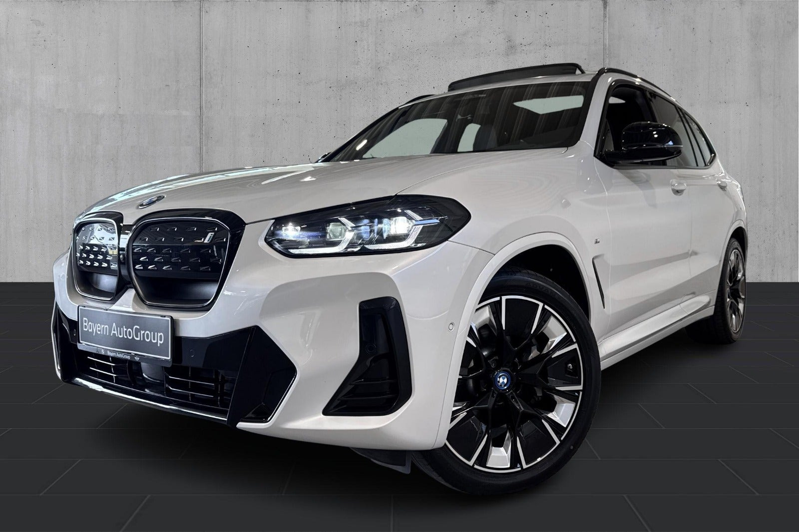 BMW iX3 Charged Plus M-Sport