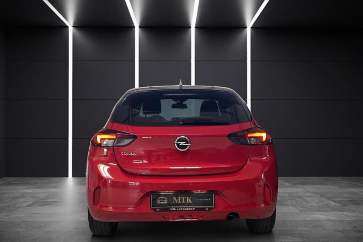 Rød Opel Corsa fra 2020