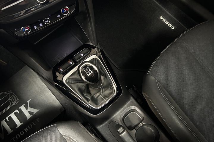 Rød Opel Corsa fra 2020