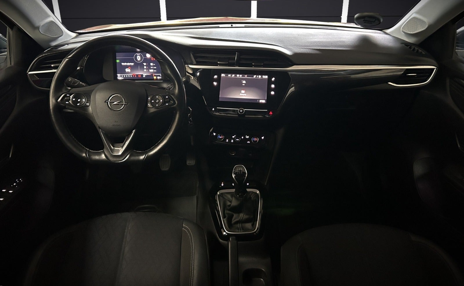 Rød Opel Corsa fra 2020