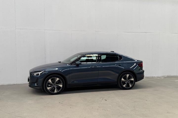 Blå Polestar 2 fra 2024