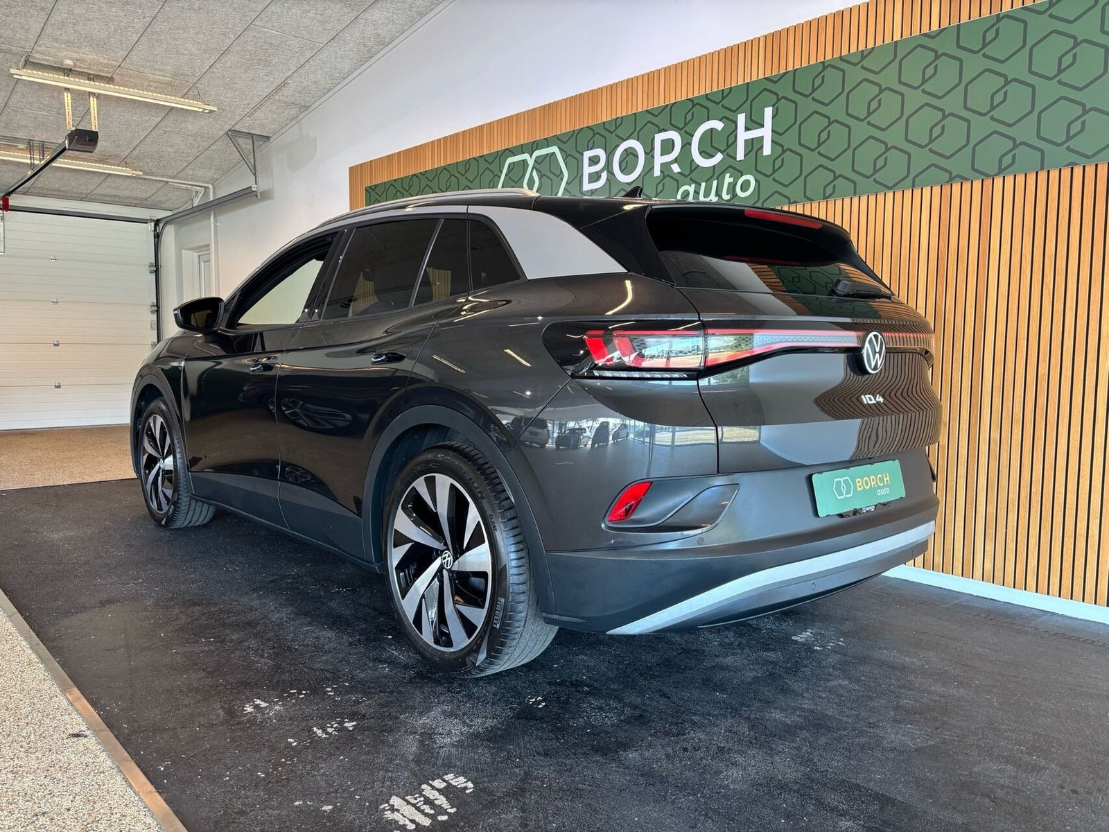 Grå VW ID.4 fra 2021