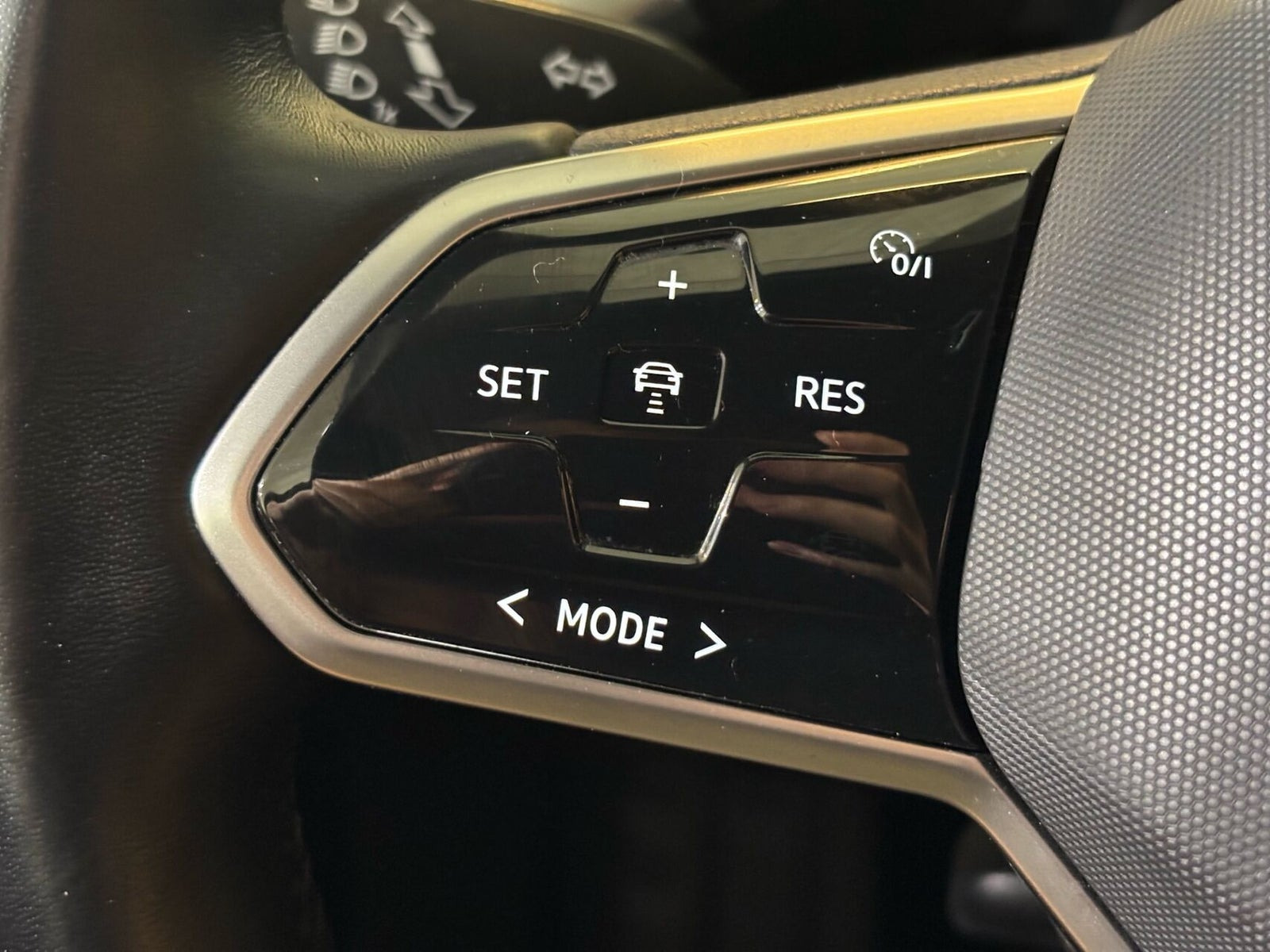 Grå VW ID.4 fra 2021