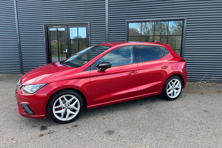 Rød Seat Ibiza fra 2018