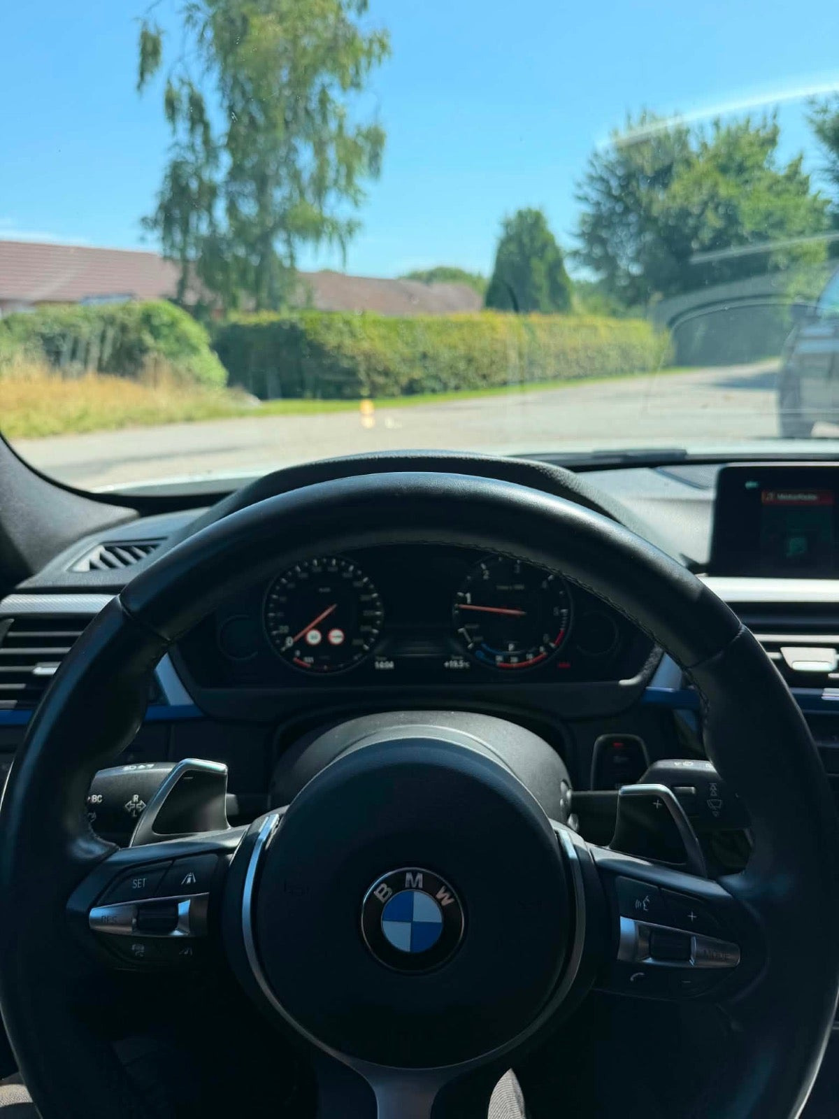 Sort BMW 330d fra 2013