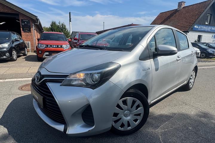 undefined Toyota Yaris fra 2015