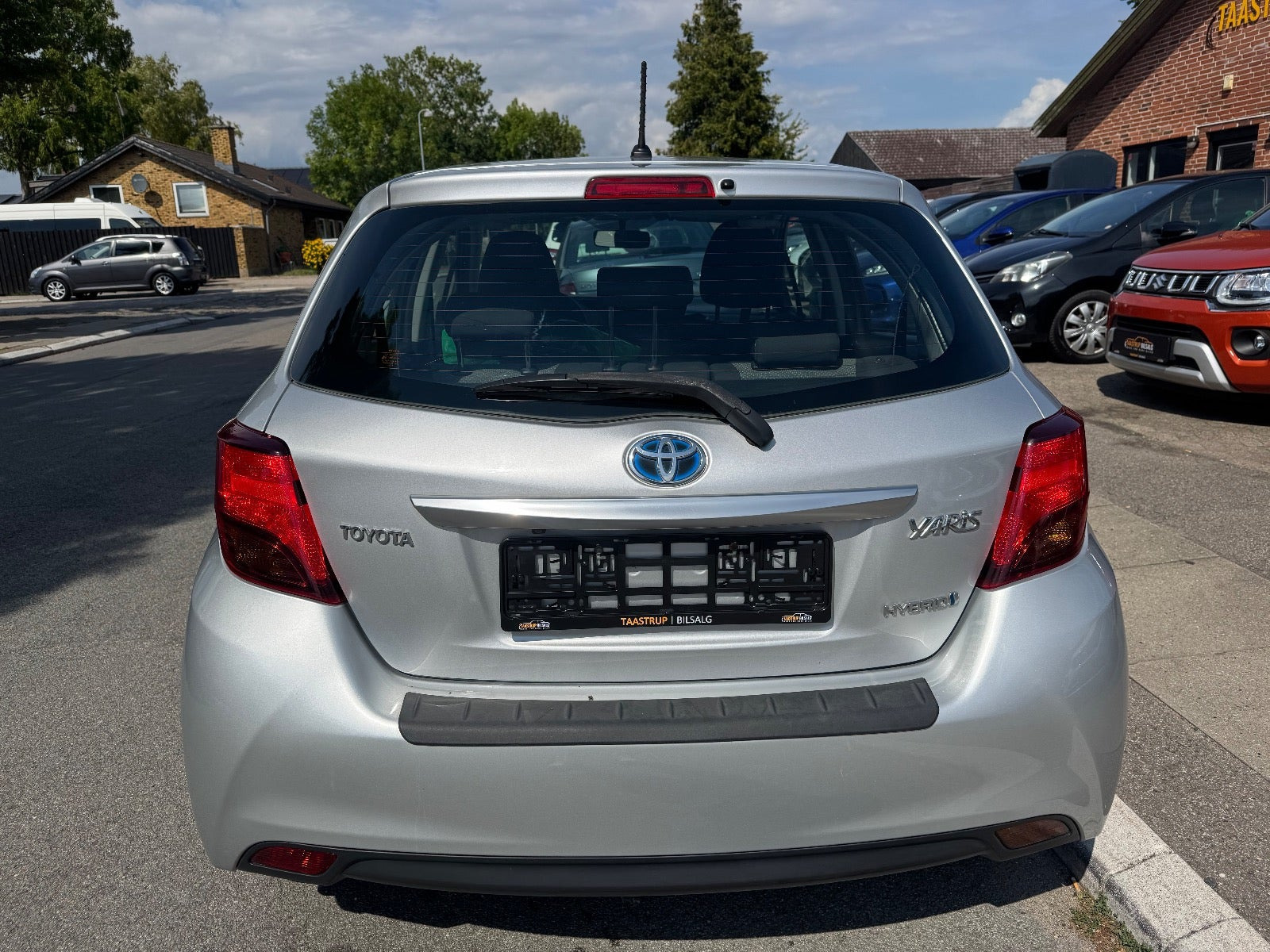 undefined Toyota Yaris fra 2015