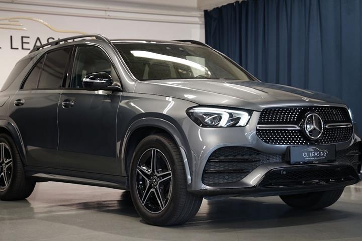 Grå Mercedes GLE350 de fra 2022