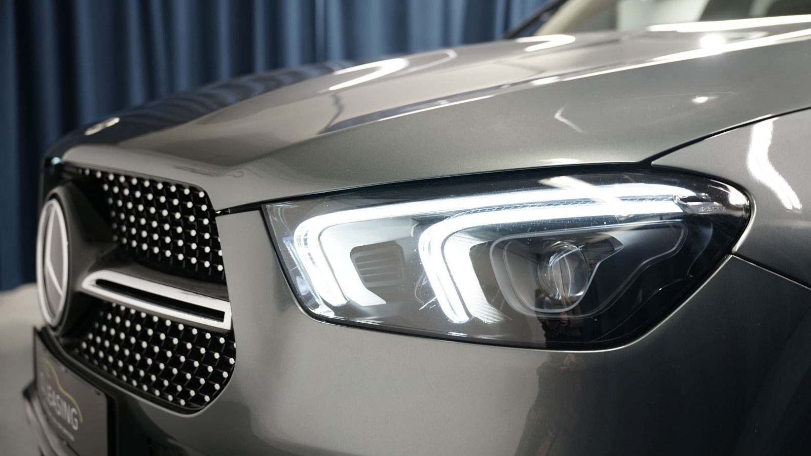 Grå Mercedes GLE350 de fra 2022