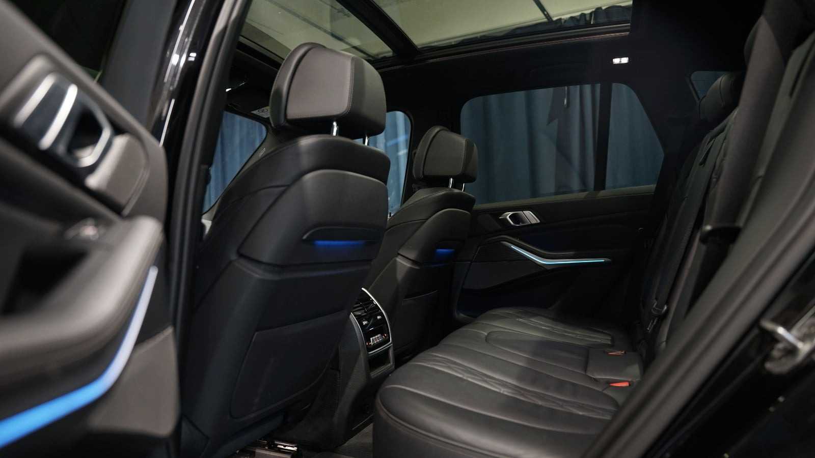 Sort BMW X5 fra 2020