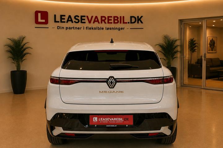 Grå Renault Megane E-Tech fra 2023