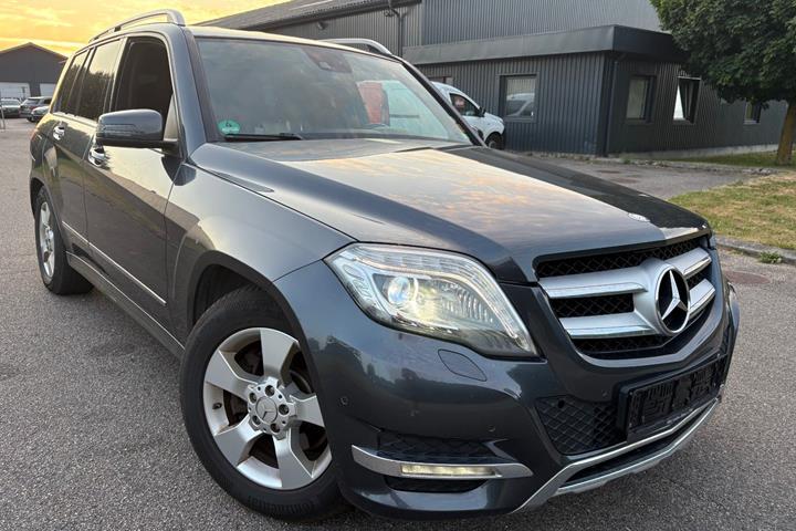 Sort Mercedes GLK220 fra 2015