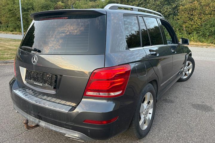Sort Mercedes GLK220 fra 2015