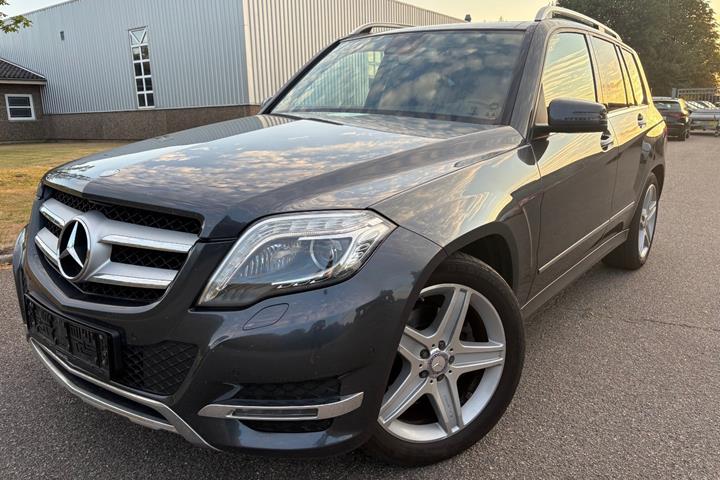 Sort Mercedes GLK350 fra 2015