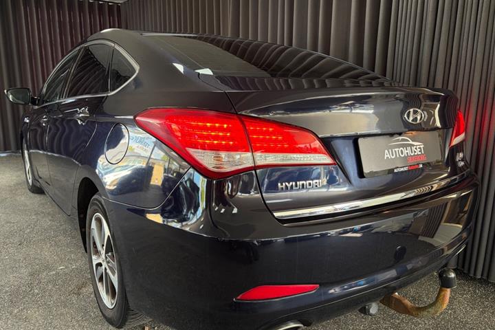 Sort Hyundai i40 fra 2014