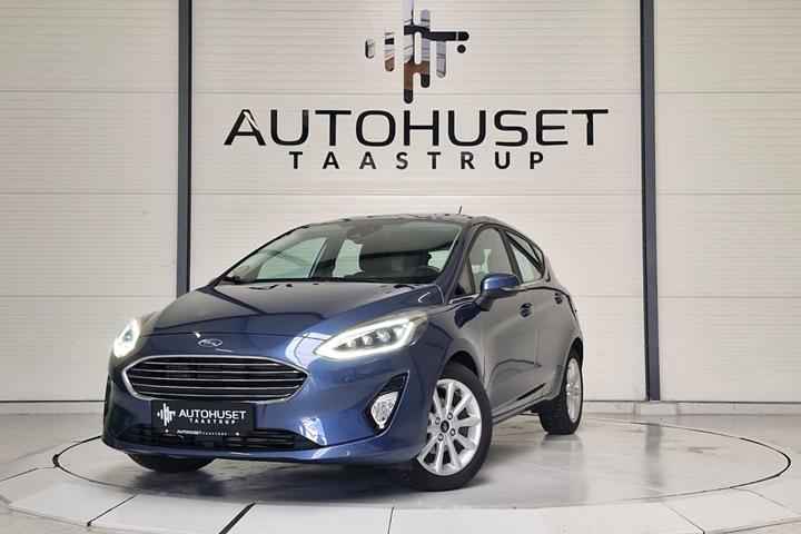Blå Ford Fiesta fra 2018