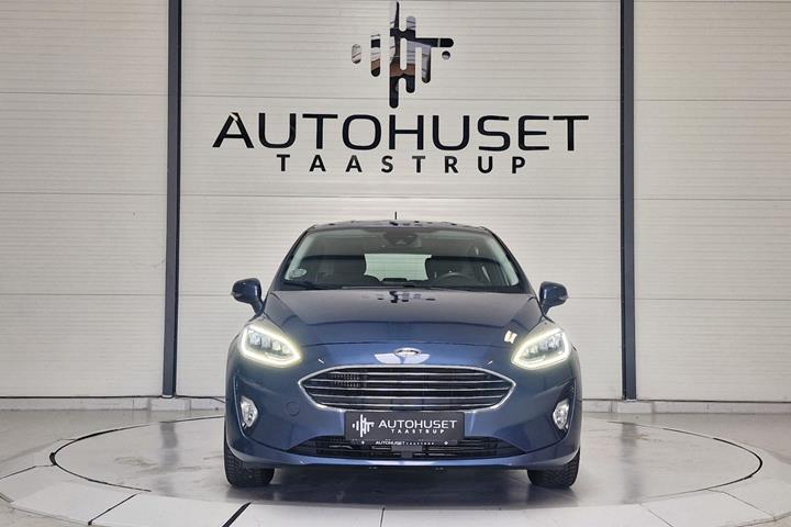 Blå Ford Fiesta fra 2018