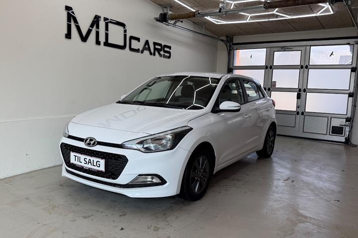 Hvid Hyundai i20 fra 2015