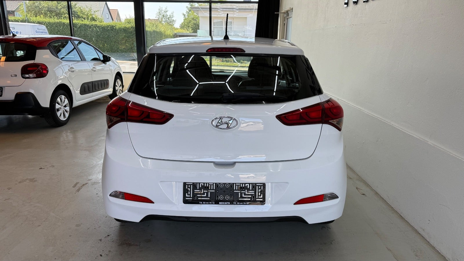 Hvid Hyundai i20 fra 2015