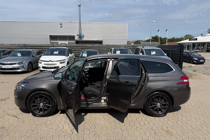 undefined Peugeot 308 fra 2015