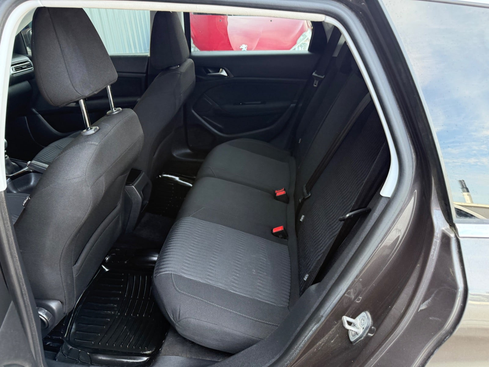 undefined Peugeot 308 fra 2015
