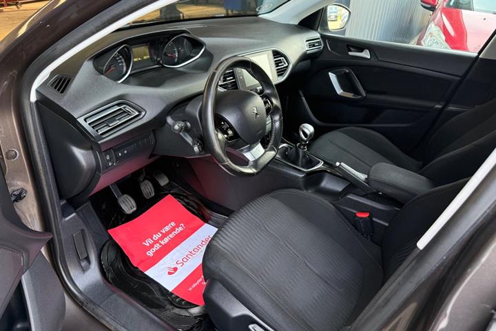 undefined Peugeot 308 fra 2015