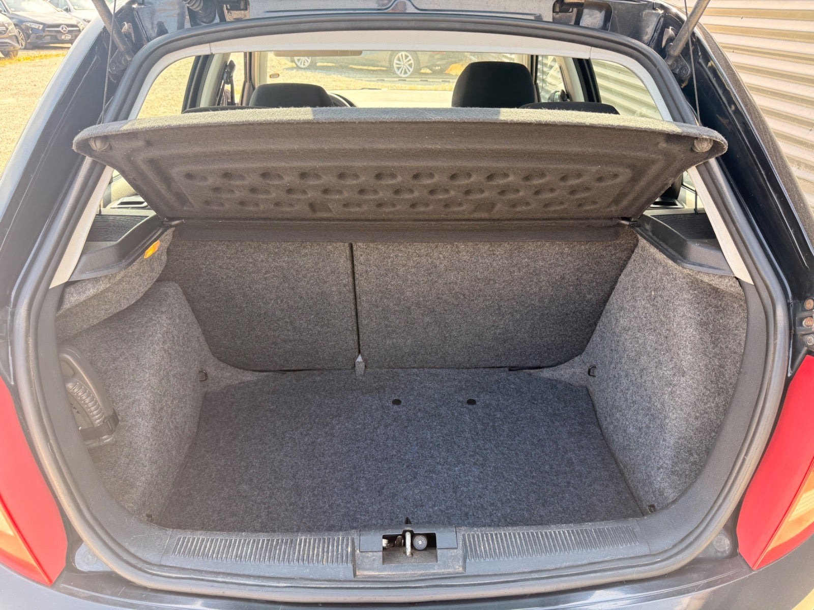 Sort Skoda Fabia fra 2006