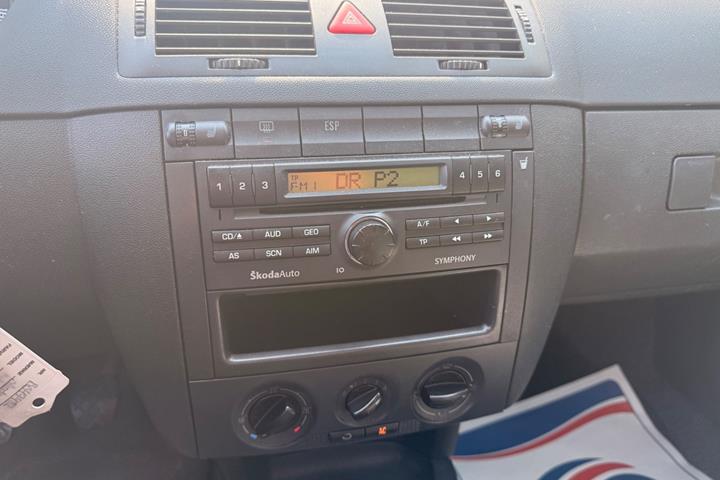 Sort Skoda Fabia fra 2006