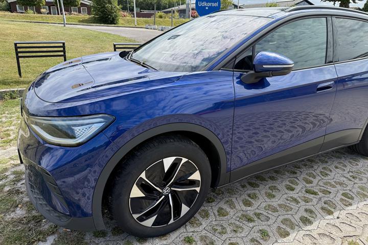 Blå VW ID.4 fra 2024