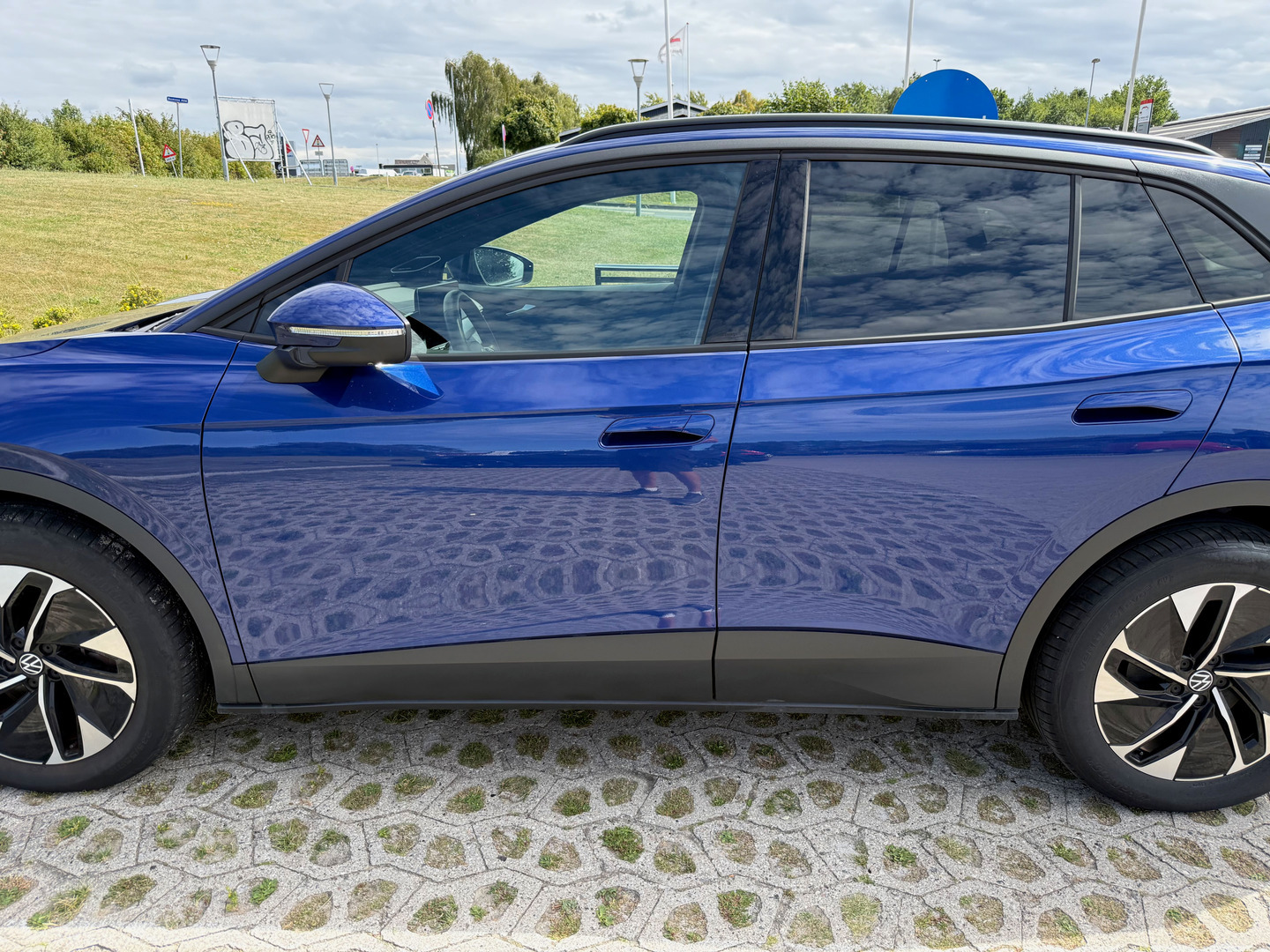 Blå VW ID.4 fra 2024