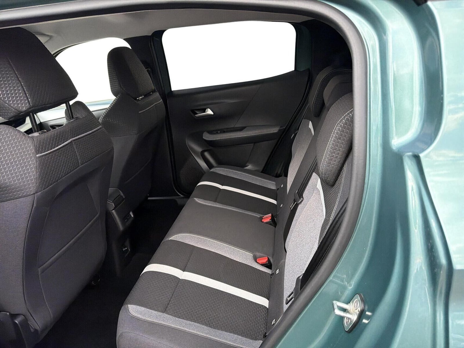 Grøn Opel Frontera fra 2025