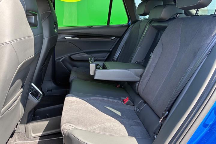 Blå Skoda Elroq fra 2027