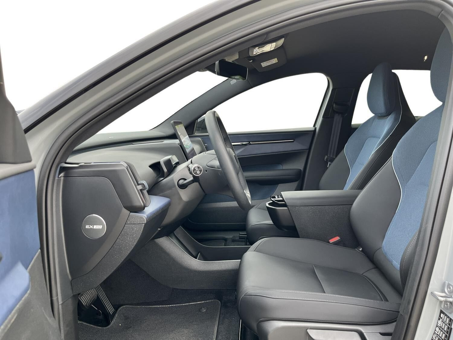 Grå Volvo EX30 fra 2024