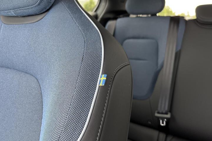 Grå Volvo EX30 fra 2024