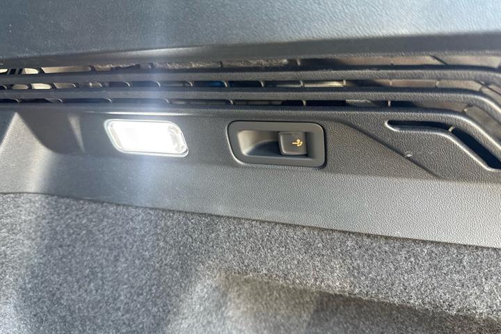 Hvid VW ID.4 fra 2023