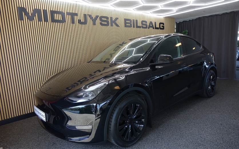 Tesla Model Y Long Range AWD