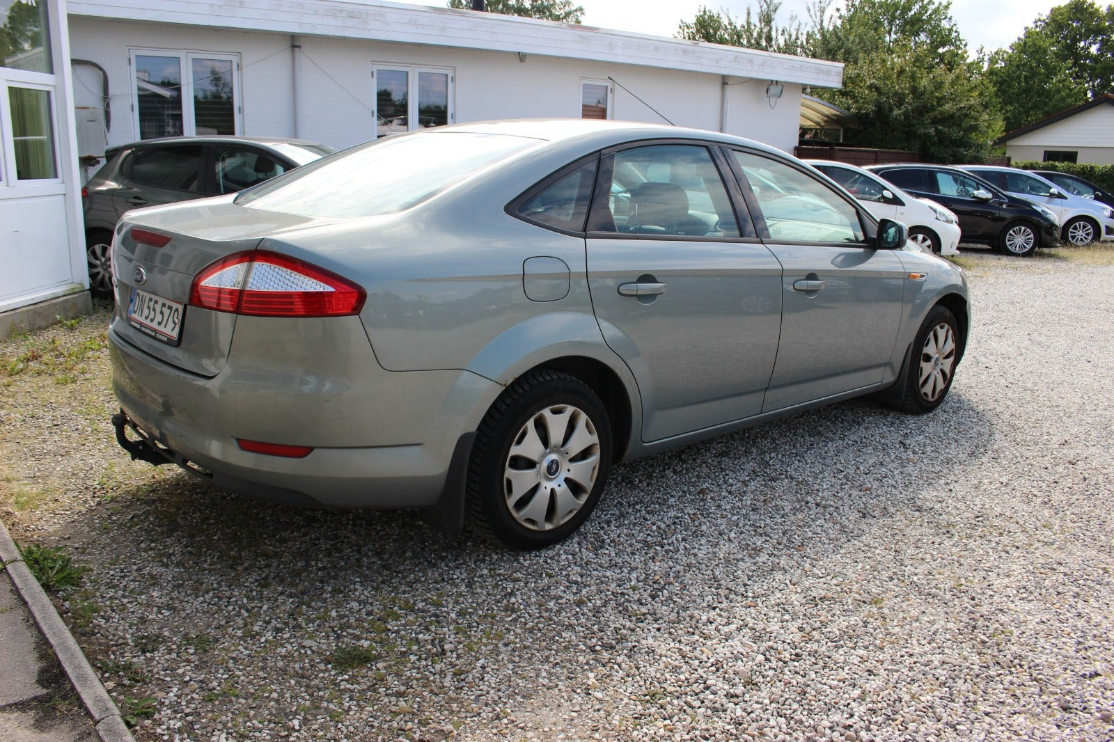 Grå Ford Mondeo fra 2009