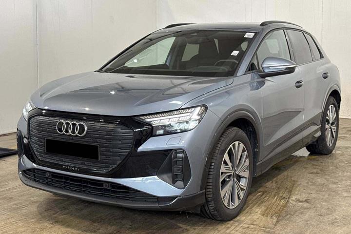 Grå Audi Q4 e-tron fra 2023