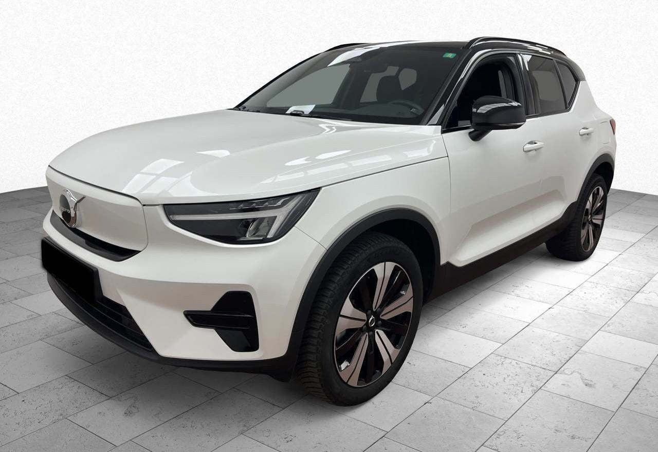 Hvid Volvo XC40 fra 2023