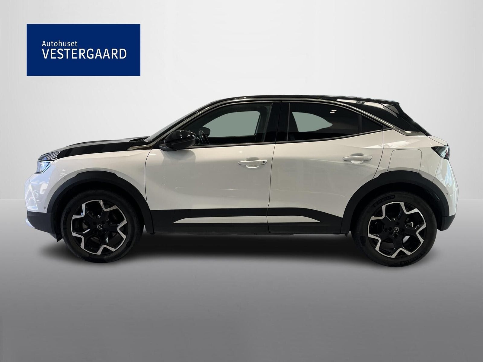 Hvid Opel Mokka-e fra 2022