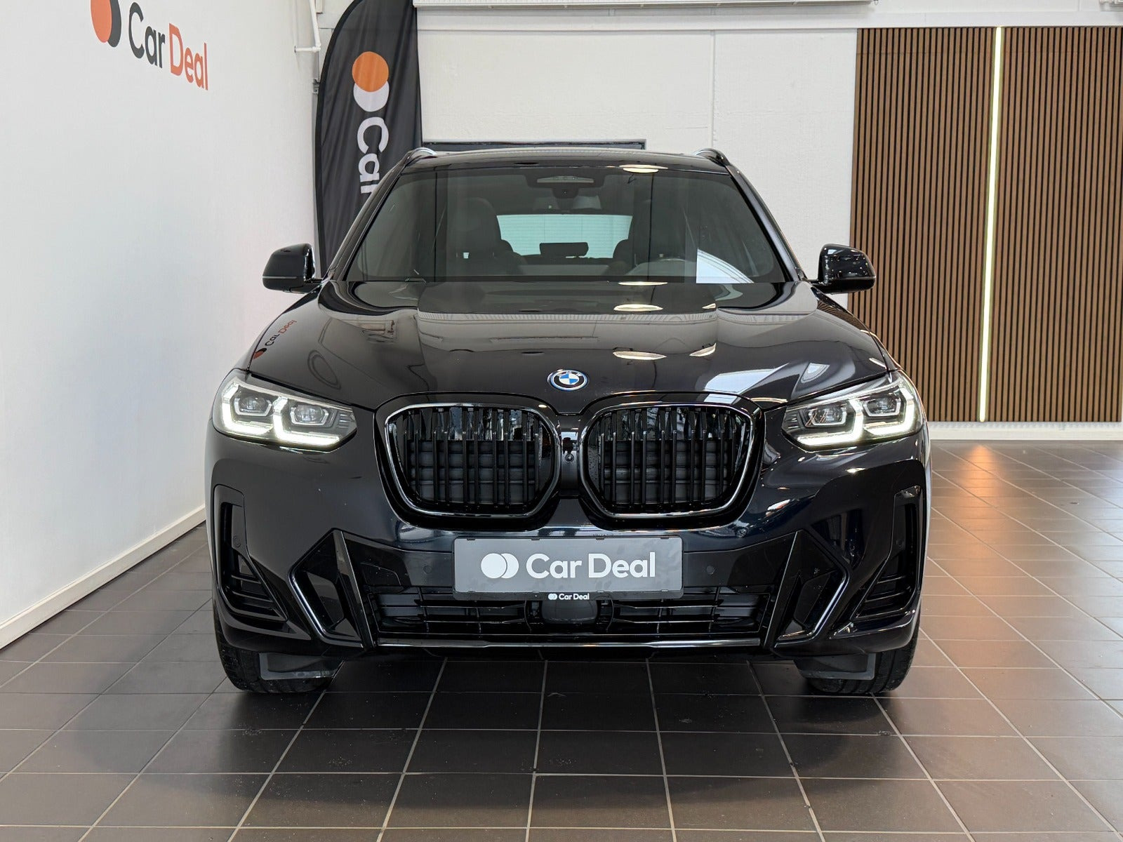Sort BMW iX3 fra 2023